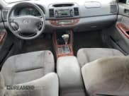 ✅ 2003 Toyota Camry LE • VIN: 4T1BF32K03U558043 • Лот: 92481505. Опубликован ранее на Copart с пробегом 165 060 миль. Бесплатный доступ к архиву аукционных продаж из США и подробный отчёт об истории автомобиля на DreamBid. Изображение 8.