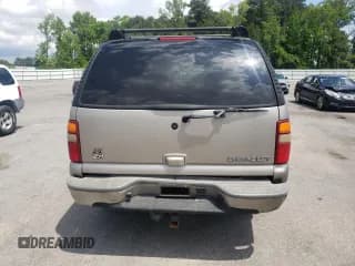 ✅ 2002 Chevrolet Suburban Z71 • VIN: 3GNFK16Z42G348325 • Лот: 55490665. Опубликован ранее на Copart с пробегом 343 745 миль. Бесплатный доступ к архиву аукционных продаж из США и подробный отчёт об истории автомобиля на DreamBid. Изображение 6.
