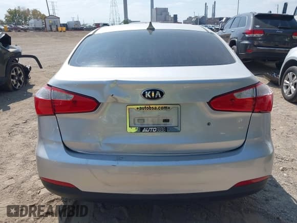 ✅ 2015 Kia Forte LX • VIN: KNAFK4A63F5264465 • Лот: 43248102. Опубликован ранее на IAAI с пробегом 91 980 миль. Бесплатный доступ к архиву аукционных продаж из США и подробный отчёт об истории автомобиля на DreamBid. Изображение 17.