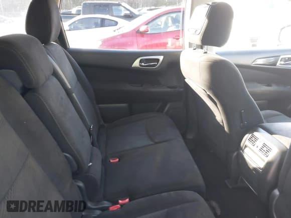 ✅ 2014 Nissan Pathfinder SV • VIN: 5N1AR2MN4EC704490 • Lot: 41453742. Listed on IAAI with 180,951 mi. Free auction sales archive from the USA and detailed vehicle history report at DreamBid. Image 8.