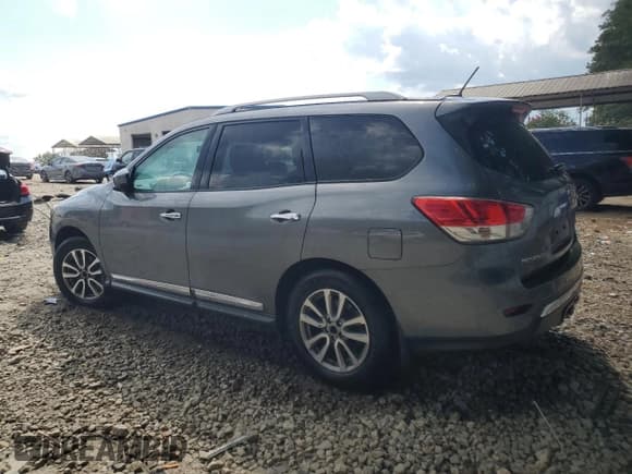 ✅ 2015 Nissan Pathfinder S • VIN: 5N1AR2MM7FC662485 • Лот: 71397975. Опубликован ранее на Copart с пробегом 131 531 миль. Бесплатный доступ к архиву аукционных продаж из США и подробный отчёт об истории автомобиля на DreamBid. Изображение 2.