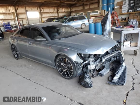 ✅ 2012 Audi A6 Prestige • VIN: WAUHGAFC3CN104265 • Lot: 87223705. Wystawiony na Copart z przebiegiem Nie podano. Bezpłatny archiwum sprzedaży aukcyjnych z USA i szczegółowy raport historii pojazdu na DreamBid. Zdjęcie 4.