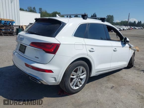 ✅ 2022 Audi Q5 S line Premium • VIN: WA1GAAFY0N2082557 • Лот: 38296088. Опубликован ранее на IAAI с пробегом Не указан. Бесплатный доступ к архиву аукционных продаж из США и подробный отчёт об истории автомобиля на DreamBid. Изображение 4.