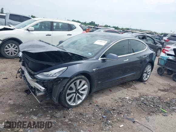 ✅ 2020 Tesla Model 3 Standard Range Plus • VIN: 5YJ3E1EA2LF783785 • Лот: 42388934. Опубликован ранее на IAAI с пробегом 55 715 миль. Бесплатный доступ к архиву аукционных продаж из США и подробный отчёт об истории автомобиля на DreamBid. Изображение 18.