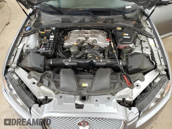 ✅ 2015 Jaguar XF Portfolio • VIN: SAJWJ0FF8F8U65883 • Лот: 55783945. Опубликован ранее на Copart с пробегом 133 431 миль. Бесплатный доступ к архиву аукционных продаж из США и подробный отчёт об истории автомобиля на DreamBid. Изображение 11.