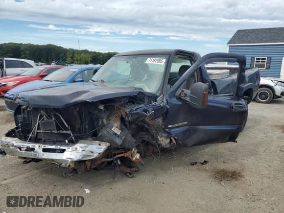 ✅ 2005 Chevrolet Silverado 2500HD Work Truck • VIN: 1GCHK24U35E201472 • Lot: 71182895. Wystawiony na Copart z przebiegiem Nie podano. Bezpłatny archiwum sprzedaży aukcyjnych z USA i szczegółowy raport historii pojazdu na DreamBid. Zdjęcie 1.
