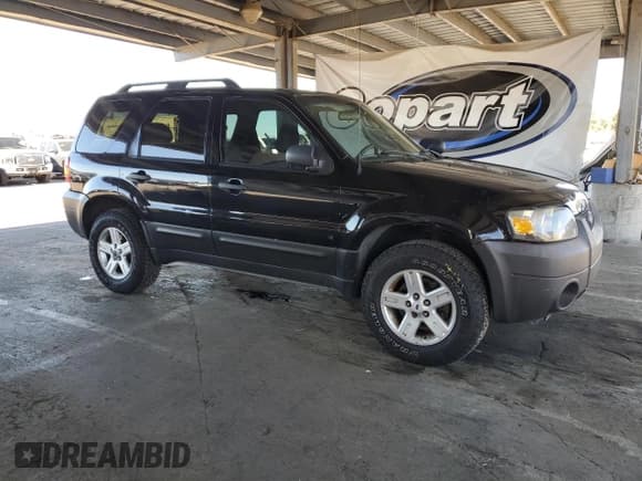 ✅ 2007 Ford Escape Hybrid • VIN: 1FMCU59H27KB06340 • Lot: 90504535. Listed on Copart with 396,030 mi. Free auction sales archive from the USA and detailed vehicle history report at DreamBid. Image 4.