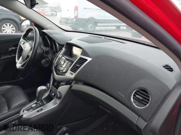 ✅ 2015 Chevrolet Cruze LT • VIN: 1G1PE5SB2F7218798 • Lot: 43646134. Listed on IAAI with Not provided. Free auction sales archive from the USA and detailed vehicle history report at DreamBid. Image 5.