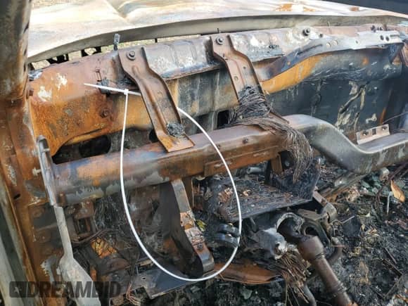 2006 Dodge Dakota SLT z VIN 1D7HW48N36S539885, wystawiony jako Copart lot #73121014 z przebiegiem Nie podano mil oraz Szkoda całkowita • Salvage title. Historia ofert i sprzedaży dostępna na DreamBid. Obrazek 9.