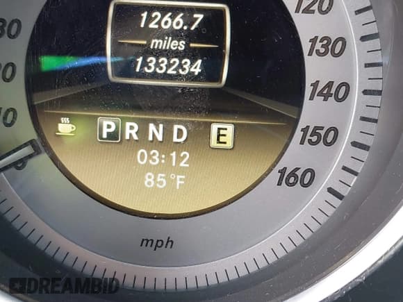 ✅ 2012 Mercedes-Benz C 300 Sport • VIN: WDDGF8BB6CR207668 • Lot: 43286103. Wystawiony na IAAI z przebiegiem 133 234 mil. Bezpłatny archiwum sprzedaży aukcyjnych z USA i szczegółowy raport historii pojazdu na DreamBid. Zdjęcie 7.