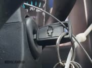 ✅ 2014 Chevrolet Silverado 1500 LT • VIN: 1GCRCREC6EZ134763 • Lot: 43318462. Wystawiony na IAAI z przebiegiem 208 862 mil. Bezpłatny archiwum sprzedaży aukcyjnych z USA i szczegółowy raport historii pojazdu na DreamBid. Zdjęcie 11.