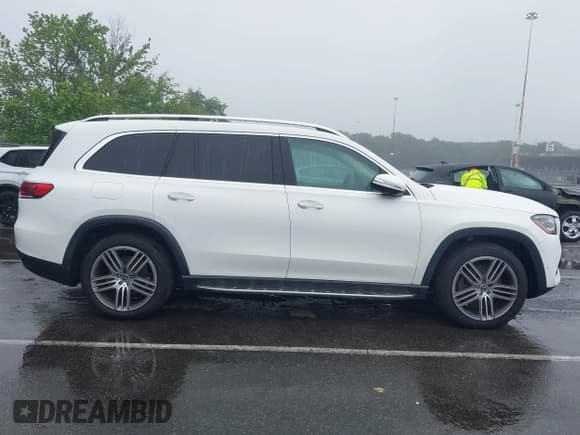 ✅ 2022 Mercedes-Benz GLS 450 • VIN: 4JGFF5KEXNA656170 • Lot: 42438734. Listed on IAAI with 48,411 mi. Free auction sales archive from the USA and detailed vehicle history report at DreamBid. Image 13.