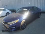 ✅ 2016 Kia Optima LX Turbo • VIN: 5XXGT4L16GG001082 • Lot: 90832475. Wystawiony na Copart z przebiegiem 184 366 mil. Bezpłatny archiwum sprzedaży aukcyjnych z USA i szczegółowy raport historii pojazdu na DreamBid. Zdjęcie 1.