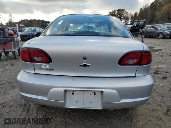 ✅ 2002 Chevrolet Cavalier • VIN: 1G1JC524327213987 • Lot: 90614815. Listed on Copart with 82,032 mi. Free auction sales archive from the USA and detailed vehicle history report at DreamBid. Image 6.
