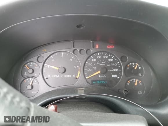 ✅ 2005 Chevrolet Blazer LS • VIN: 1GNCT18X65K103468 • Lot: 51663025. Wystawiony na Copart z przebiegiem 180 451 mil. Bezpłatny archiwum sprzedaży aukcyjnych z USA i szczegółowy raport historii pojazdu na DreamBid. Zdjęcie 9.