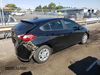 ✅ 2019 Chevrolet Cruze LS • VIN: 3G1BC6SM4KS585446 • Lot: 56568542. Listed on Copart with 57,251 mi. Free auction sales archive from the USA and detailed vehicle history report at DreamBid. Image 4.