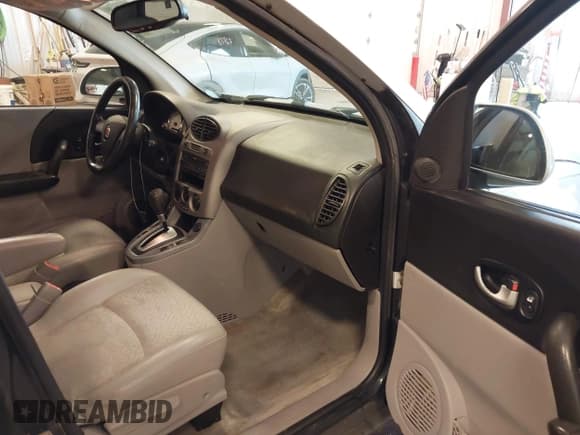 ✅ 2005 Saturn VUE • VIN: 5GZCZ63415S808551 • Lot: 42557004. Wystawiony na IAAI z przebiegiem 234 814 mil. Bezpłatny archiwum sprzedaży aukcyjnych z USA i szczegółowy raport historii pojazdu na DreamBid. Zdjęcie 5.