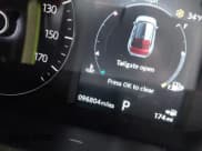 ✅ 2018 Land Rover Range Rover Velar S • VIN: SALYB2RX5JA722934 • Лот: 41620738. Опубликован ранее на IAAI с пробегом 96 804 миль. Бесплатный доступ к архиву аукционных продаж из США и подробный отчёт об истории автомобиля на DreamBid. Изображение 14.