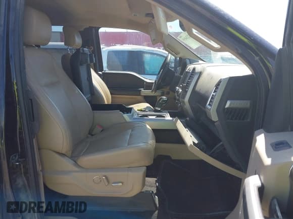 ✅ 2016 Ford F-150 XLT • VIN: 1FTFX1EG2GKE83037 • Lot: 42236055. Listed on IAAI with 198,546 mi. Free auction sales archive from the USA and detailed vehicle history report at DreamBid. Image 5.