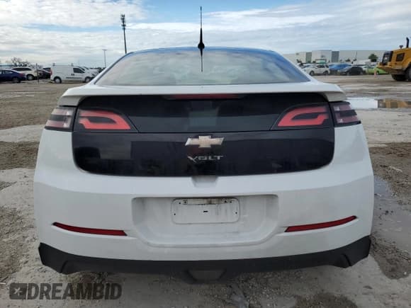 ✅ 2012 Chevrolet Volt • VIN: 1G1RA6E49CU127211 • Lot: 75060834. Wystawiony na Copart z przebiegiem 142 232 mil. Bezpłatny archiwum sprzedaży aukcyjnych z USA i szczegółowy raport historii pojazdu na DreamBid. Zdjęcie 6.