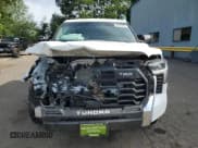 ✅ 2024 Toyota Tundra SR5 • VIN: 5TFLA5DB2RX237838 • Лот: 60689305. Опубликован ранее на Copart с пробегом 19 513 миль. Бесплатный доступ к архиву аукционных продаж из США и подробный отчёт об истории автомобиля на DreamBid. Изображение 5.