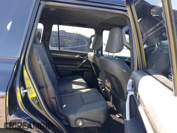 ✅ 2022 Lexus GX 460 • VIN: JTJKM7BX9N5311062 • Lot: 41775057. Wystawiony na IAAI z przebiegiem 42 279 mil. Bezpłatny archiwum sprzedaży aukcyjnych z USA i szczegółowy raport historii pojazdu na DreamBid. Zdjęcie 8.