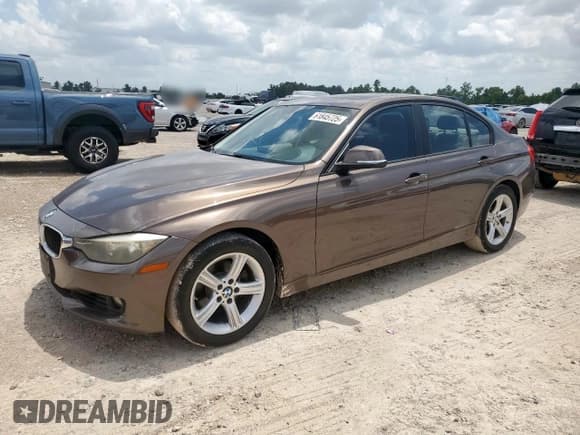 ✅ 2013 BMW 3 Series 328i • VIN: WBA3A5C58DF353844 • Lot: 61845725. Listed on Copart with 140,830 mi. Free auction sales archive from the USA and detailed vehicle history report at DreamBid. Image 1.