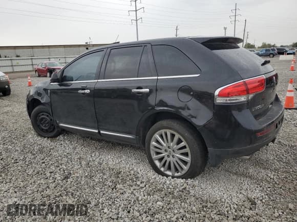✅ 2011 Lincoln MKX • VIN: 2LMDJ8JK1BBJ20923 • Лот: 84352045. Опубликован ранее на Copart с пробегом 211 571 миль. Бесплатный доступ к архиву аукционных продаж из США и подробный отчёт об истории автомобиля на DreamBid. Изображение 2.