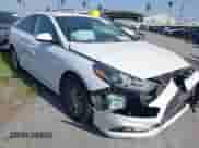 2019 Hyundai Sonata SE with VIN 5NPE24AF2KH814912, listed as a IAAI auction lot 43189754 with 66,938 mi miles and . Bid and sale history available at DreamBid. Image 1.