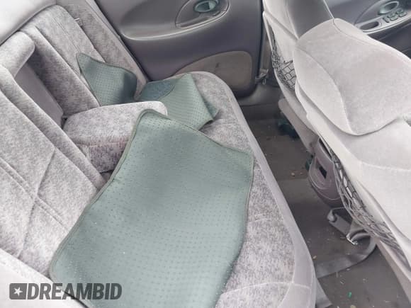 ✅ 1996 Ford Taurus GL • VIN: 1FALP52U5TG170197 • Lot: 42158819. Listed on IAAI with 191,309 mi. Free auction sales archive from the USA and detailed vehicle history report at DreamBid. Image 8.