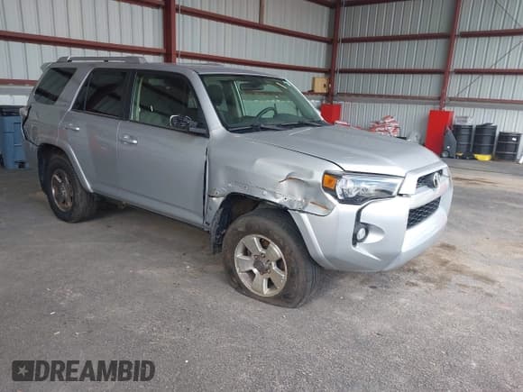 ✅ 2015 Toyota 4Runner SR5 Premium • VIN: JTEBU5JR2F5212784 • Lot: 43118138. Wystawiony na IAAI z przebiegiem 148 158 mil. Bezpłatny archiwum sprzedaży aukcyjnych z USA i szczegółowy raport historii pojazdu na DreamBid. Zdjęcie 1.