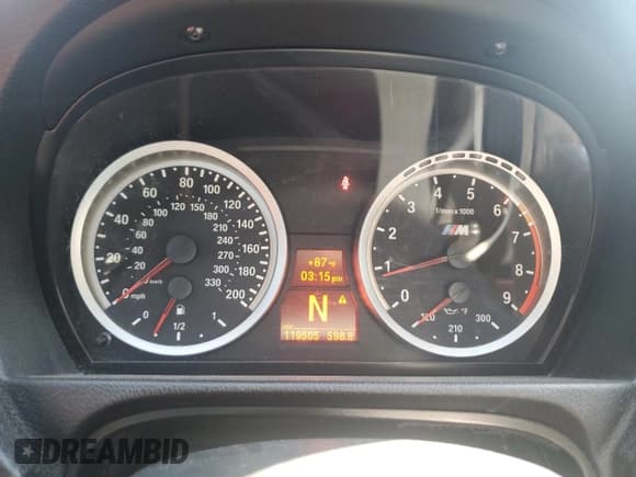 ✅ 2011 BMW M3 • VIN: WBSKG9C57BE646330 • Lot: 67427075. Wystawiony na Copart z przebiegiem 119 505 mil. Bezpłatny archiwum sprzedaży aukcyjnych z USA i szczegółowy raport historii pojazdu na DreamBid. Zdjęcie 9.