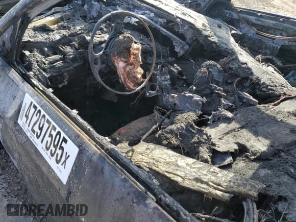 ✅ 2013 BMW 3 Series 328i • VIN: WBAKE5C55DJ107511 • Лот: 47297595. Опубликован ранее на Copart с пробегом Не указан. Бесплатный доступ к архиву аукционных продаж из США и подробный отчёт об истории автомобиля на DreamBid. Изображение 8.