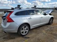 ✅ 2015 Volvo V60 T5 Drive-E Premier Plus • VIN: YV140MEC3F1187632 • Лот: 86790364. Опубликован ранее на Copart с пробегом 141 046 миль. Бесплатный доступ к архиву аукционных продаж из США и подробный отчёт об истории автомобиля на DreamBid. Изображение 3.