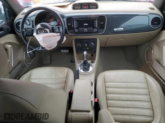 ✅ 2013 Volkswagen Beetle 2.0T • VIN: 3VW7T7AT4DM822520 • Lot: 81507294. Listed on Copart with 103,970 mi. Free auction sales archive from the USA and detailed vehicle history report at DreamBid. Image 8.