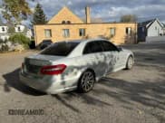 ✅ 2013 Mercedes-Benz E 350 Luxury • VIN: WDDHF8JB2DA724939 • Lot: 86228235. Wystawiony na Copart z przebiegiem 149 598 mil. Bezpłatny archiwum sprzedaży aukcyjnych z USA i szczegółowy raport historii pojazdu na DreamBid. Zdjęcie 4.