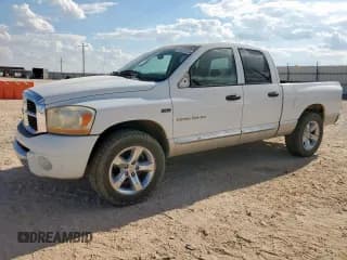 ✅ 2006 Dodge 1500 Laramie • VIN: 1D7HA18296S582601 • Лот: 86329235. Опубликован ранее на Copart с пробегом 276 344 миль. Бесплатный доступ к архиву аукционных продаж из США и подробный отчёт об истории автомобиля на DreamBid. Изображение 1.