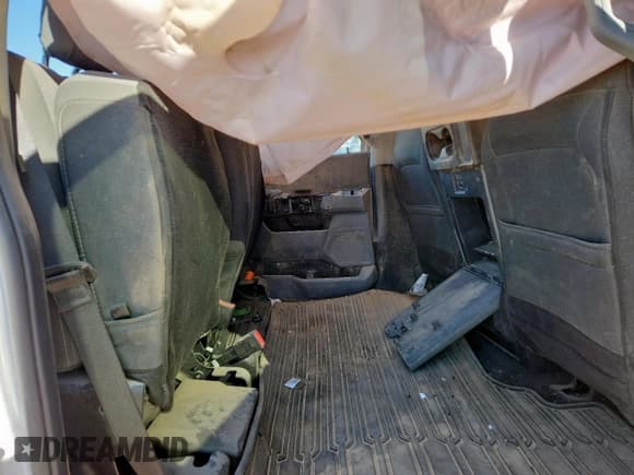 ✅ 2024 Ford F-250 XL • VIN: 1FT8W2BT8REE41895 • Lot: 90368385. Wystawiony na Copart z przebiegiem Nie podano. Bezpłatny archiwum sprzedaży aukcyjnych z USA i szczegółowy raport historii pojazdu na DreamBid. Zdjęcie 10.