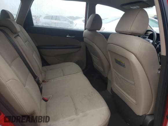 ✅ 2012 Hyundai Elantra SE • VIN: KMHDC8AE0CU143007 • Lot: 90085315. Listed on Copart with 69,369 mi. Free auction sales archive from the USA and detailed vehicle history report at DreamBid. Image 10.