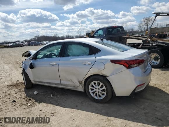✅ 2021 Hyundai Accent SE • VIN: 3KPC24A61ME136488 • Лот: 50814475. Опубликован ранее на Copart с пробегом 35 940 миль. Бесплатный доступ к архиву аукционных продаж из США и подробный отчёт об истории автомобиля на DreamBid. Изображение 2.
