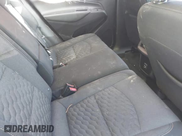 ✅ 2021 Chevrolet Equinox LT • VIN: 2GNAXKEV0M6140795 • Lot: 43555942. Wystawiony na IAAI z przebiegiem 100 911 mil. Bezpłatny archiwum sprzedaży aukcyjnych z USA i szczegółowy raport historii pojazdu na DreamBid. Zdjęcie 8.