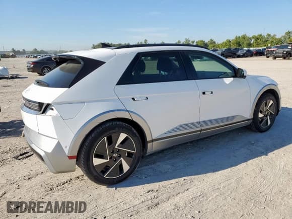 ✅ 2025 Hyundai Ioniq 5 Limited • VIN: 7YAKR4DA1SY001180 • Lot: 84413865. Listed on Copart with 6,091 mi. Free auction sales archive from the USA and detailed vehicle history report at DreamBid. Image 3.