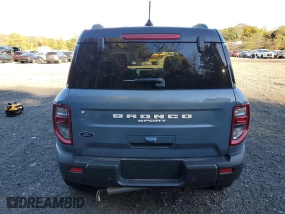 ✅ 2025 Ford Bronco Sport Outer Banks • VIN: 3FMCR9CN1SRF05252 • Lot: 86493135. Wystawiony na Copart z przebiegiem 693 mil. Bezpłatny archiwum sprzedaży aukcyjnych z USA i szczegółowy raport historii pojazdu na DreamBid. Zdjęcie 6.