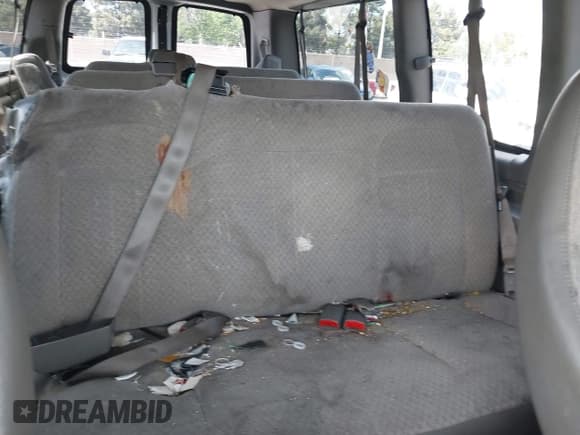 ✅ 2010 Chevrolet Express Passenger LT • VIN: 1GA2G1DGXA1173644 • Lot: 42239291. Listed on IAAI with 241,901 mi. Free auction sales archive from the USA and detailed vehicle history report at DreamBid. Image 8.