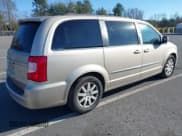 ✅ 2013 Chrysler Town & Country Touring • VIN: 2C4RC1BG8DR649992 • Lot: 43742120. Listed on IAAI with 215,126 mi. Free auction sales archive from the USA and detailed vehicle history report at DreamBid. Image 4.