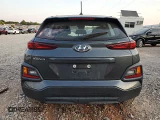 ✅ 2020 Hyundai Kona SE • VIN: KM8K12AA3LU483842 • Лот: 75537374. Опубликован ранее на Copart с пробегом 69 230 миль. Бесплатный доступ к архиву аукционных продаж из США и подробный отчёт об истории автомобиля на DreamBid. Изображение 6.