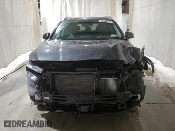 ✅ 2020 Hyundai Santa Fe Limited • VIN: 5NMS5CAAXLH302726 • Lot: 80444583. Wystawiony na Copart z przebiegiem 37 722 mil. Bezpłatny archiwum sprzedaży aukcyjnych z USA i szczegółowy raport historii pojazdu na DreamBid. Zdjęcie 5.