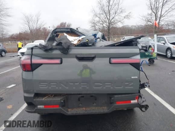 2024 Hyundai Santa Cruz SEL с VIN 5NTJCDAE6RH098241, выставлен на аукционе IAAI как лот 40939854 с пробегом 22 194 миль миль и . История ставок и продаж доступна на DreamBid. Изображение 16.