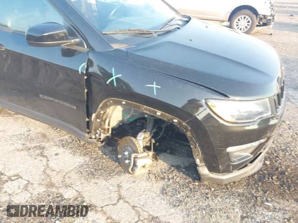 2020 Jeep Compass Latitude с VIN 3C4NJDBB7LT209493, выставлен на аукционе IAAI как лот 42560576 с пробегом 50 064 миль миль и . История ставок и продаж доступна на DreamBid. Изображение 6.