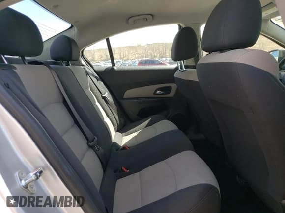 ✅ 2016 Chevrolet Cruze LS • VIN: 1G1PB5SH8G7198877 • Lot: 51341985. Listed on Copart with 82,169 mi. Free auction sales archive from the USA and detailed vehicle history report at DreamBid. Image 10.